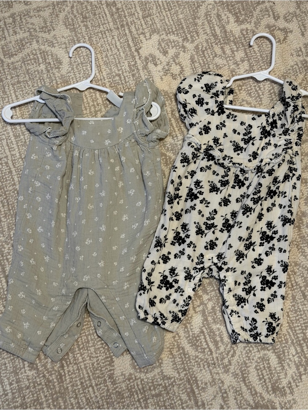 Girl Floral Romper - Black & Gray
